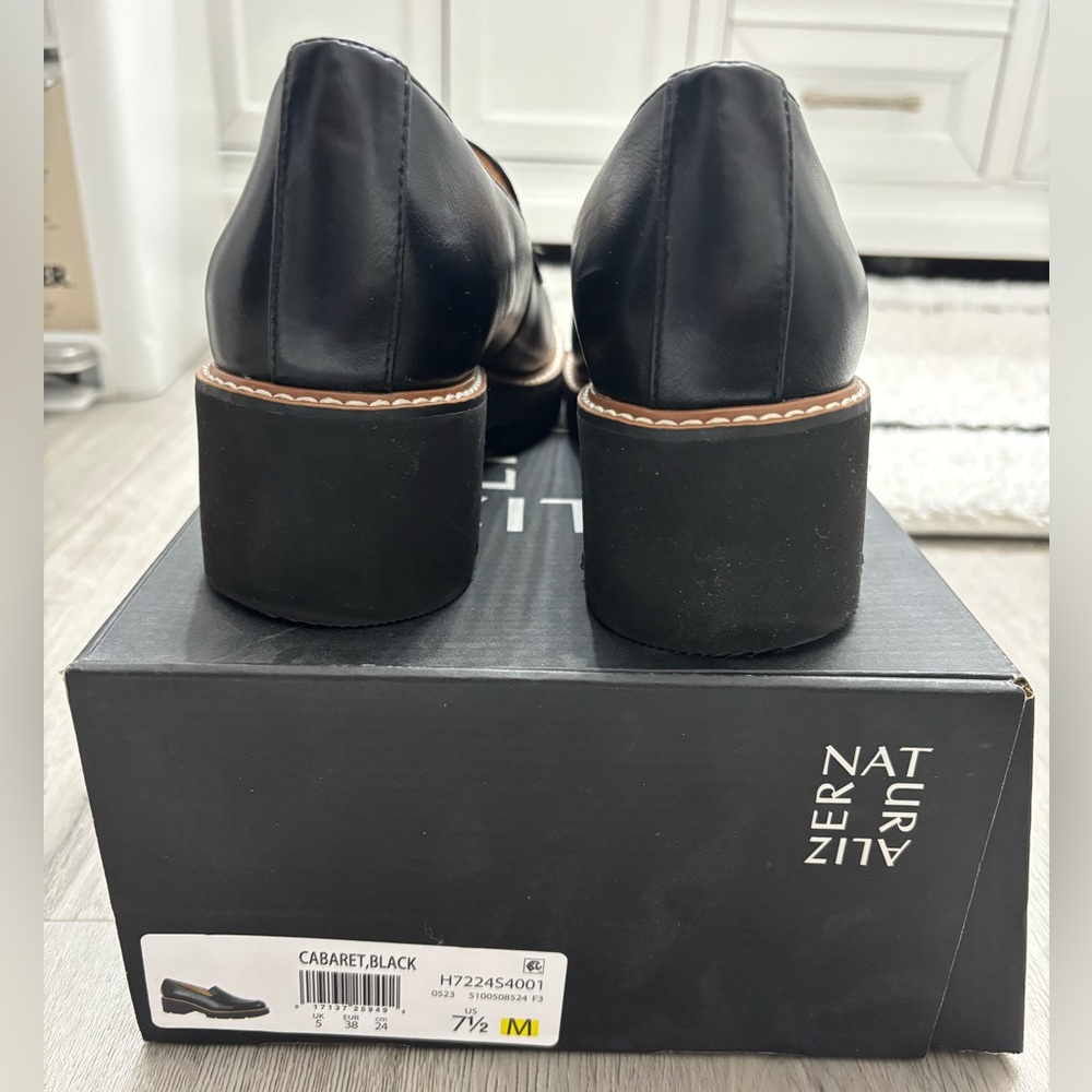 New In Box Naturalizer Black Leather Cabaret Slip-on Loafer size 7.5 - Picture 13 of 13